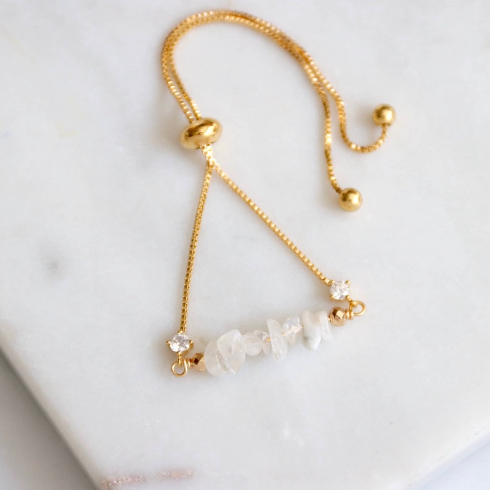 Moonstone chip adjustable bracelet